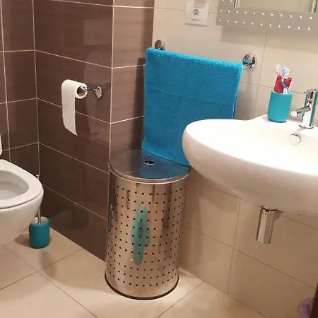 Apartament Apartament Lorance *